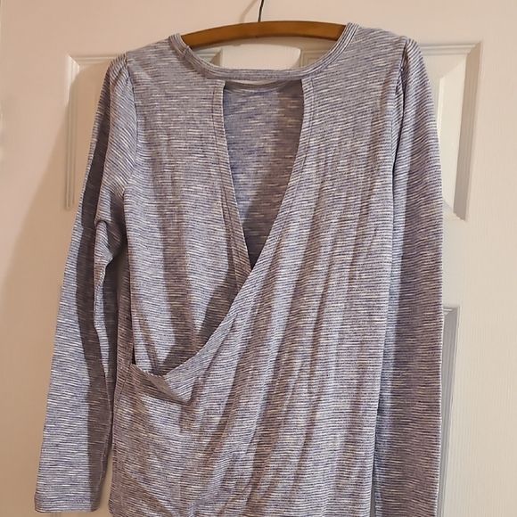 LOFT Heathered Blue Long Sleeve Shirt - Picture 2 of 4